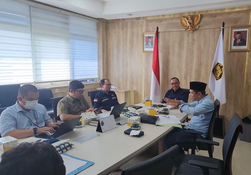 Foto: Rapat yang dipimpin Direktur Teknik dan Lingkungan Ditjend Gatrik Kementerian ESDM