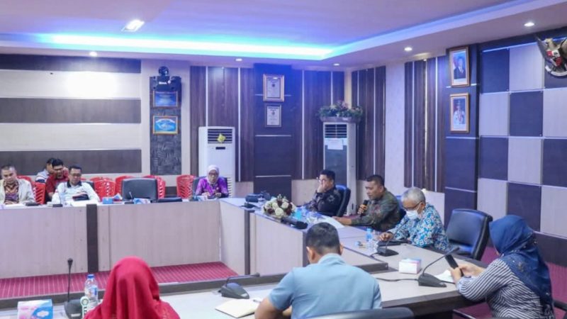 Wabup Rocky Bidik MCSP-RBS Karimun Tembus 90, Kepala OPD Diminta Bertanggung Jawab. (Foto: Diskominfo Karimun)
