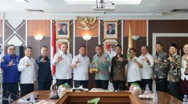 Foto: Wakil Bupati Karimun Rocky Marciano Bawole beserta Tim bersama Wakil Walikota Pekanbaru beserta Tim