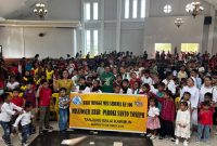 Foto: saat anak - anak selesai misa bersama romo dan suster serta pembimbingnya dala Gereja HKY Bati