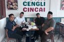 Foto: Romo RD. Agustinus Bergman Jebaut, Dr. Vandarones Purba, Romo RD. Lambertus Pincerius dan Gus Ferry Budiaji