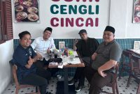 Foto: Romo RD. Agustinus Bergman Jebaut, Dr. Vandarones Purba, Romo RD. Lambertus Pincerius dan Gus Ferry Budiaji