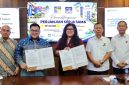 Foto : Ariastuty Sirait Anggota/Deputi Bidang Pelayanan Umum Bersama Dekan Fakultas Kedokteran UIB, dr.Wira Mondana