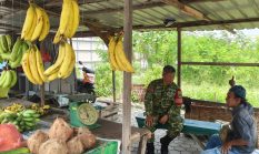 Koptu Deri Arianto Sambangi Pedagang Pasar Naga Mas, Perkuat Keamanan Wilayah